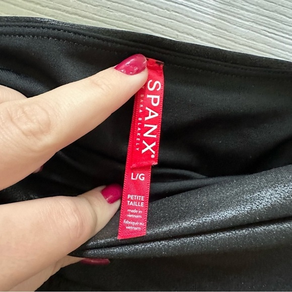 Spanx black faux leather leggings shiny size L Large - Picture 4 of 6